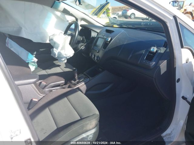 Photo 4 VIN: 3KPFL4A70HE050534 - KIA FORTE 