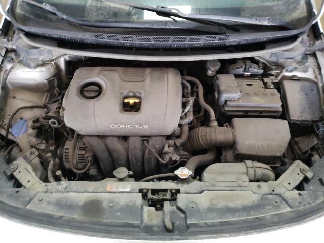 Photo 10 VIN: 3KPFL4A70HE053885 - KIA FORTE LX 