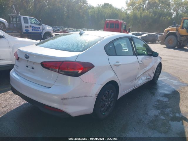 Photo 3 VIN: 3KPFL4A70HE088314 - KIA FORTE 