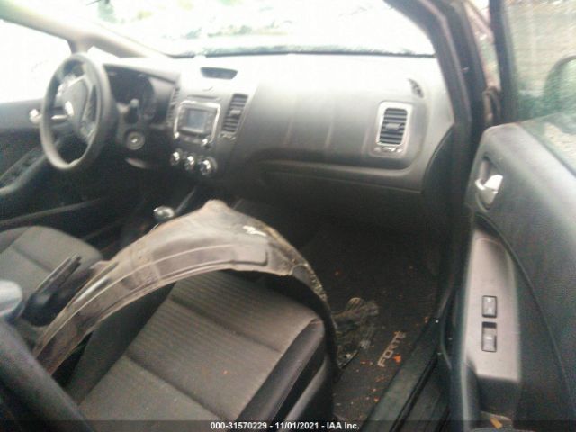 Photo 4 VIN: 3KPFL4A70HE089172 - KIA FORTE 