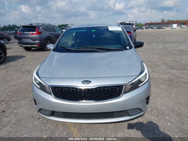 Photo 5 VIN: 3KPFL4A70HE101028 - KIA FORTE 