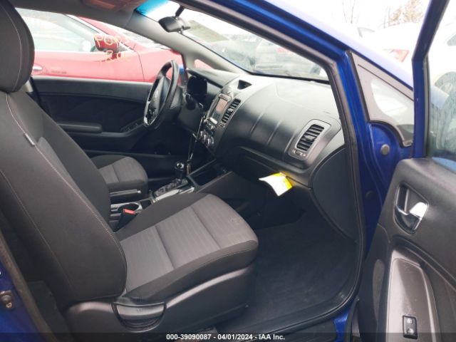 Photo 4 VIN: 3KPFL4A70HE113986 - KIA FORTE 