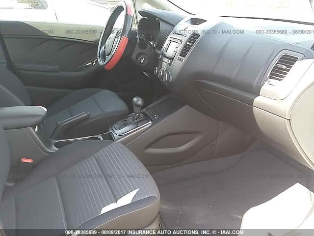 Photo 4 VIN: 3KPFL4A70HE127192 - KIA FORTE 