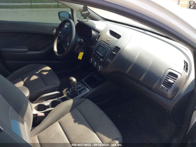 Photo 4 VIN: 3KPFL4A70HE146471 - KIA FORTE 