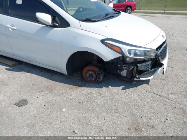 Photo 5 VIN: 3KPFL4A70HE146471 - KIA FORTE 