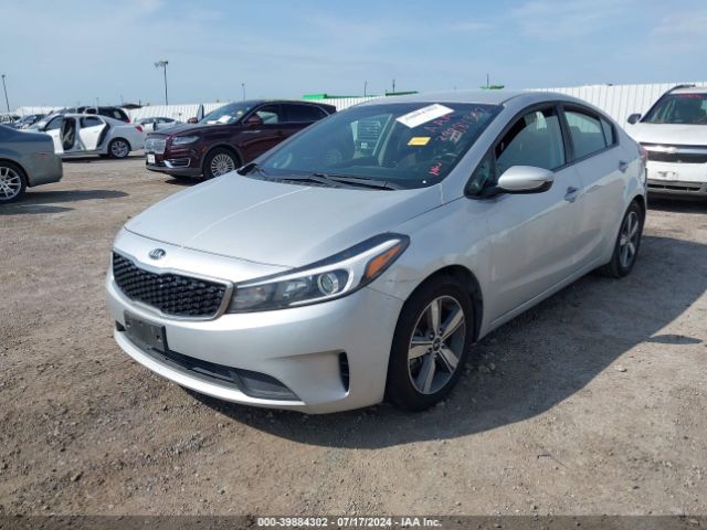 Photo 1 VIN: 3KPFL4A70JE173305 - KIA FORTE 