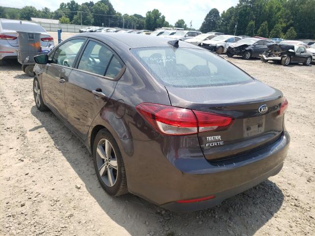 Photo 1 VIN: 3KPFL4A70JE173949 - KIA FORTE LX 