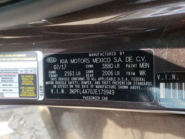 Photo 8 VIN: 3KPFL4A70JE173949 - KIA FORTE LX 