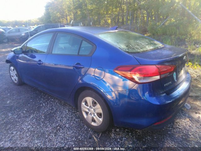 Photo 2 VIN: 3KPFL4A70JE185065 - KIA FORTE 