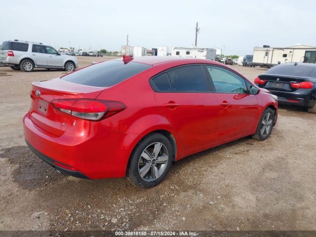 Photo 3 VIN: 3KPFL4A70JE189519 - KIA FORTE 