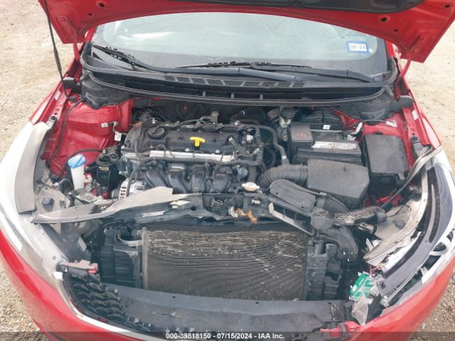 Photo 9 VIN: 3KPFL4A70JE189519 - KIA FORTE 