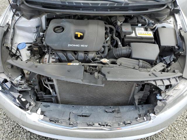 Photo 10 VIN: 3KPFL4A70JE212359 - KIA FORTE 