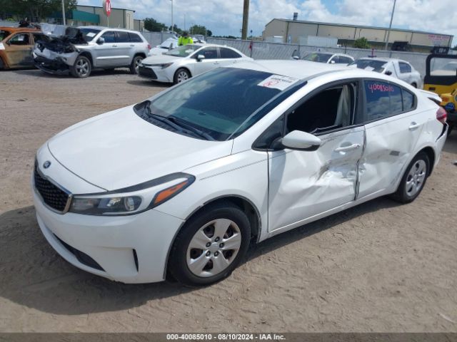 Photo 1 VIN: 3KPFL4A70JE212586 - KIA FORTE 