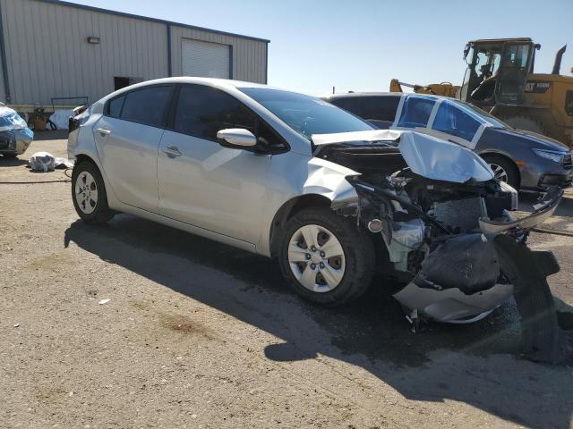 Photo 3 VIN: 3KPFL4A70JE213186 - KIA FORTE LX 