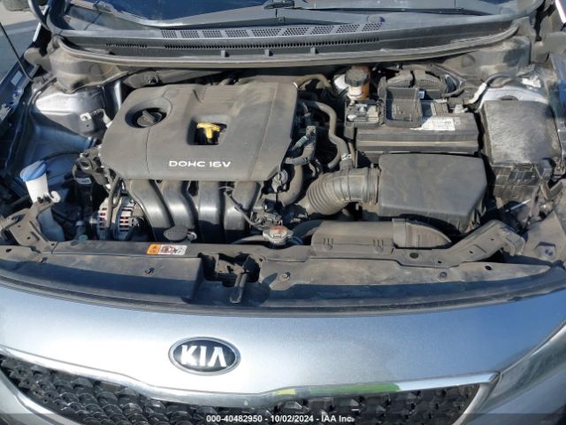 Photo 9 VIN: 3KPFL4A70JE227363 - KIA FORTE 