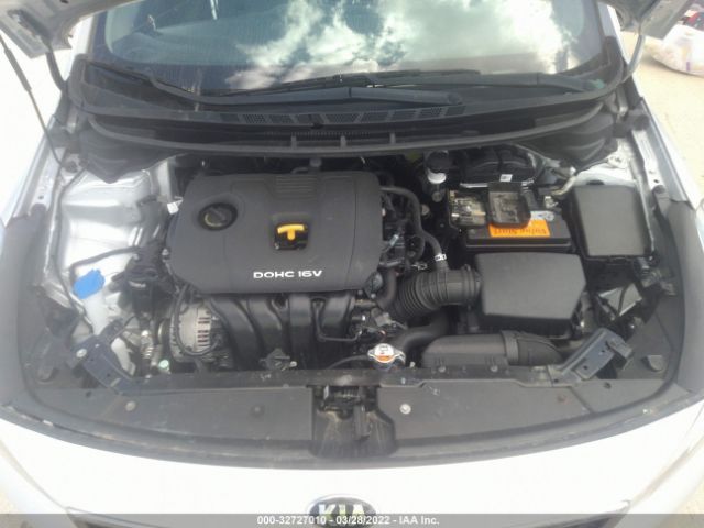 Photo 9 VIN: 3KPFL4A70JE240064 - KIA FORTE 