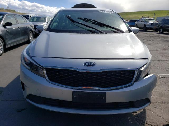 Photo 4 VIN: 3KPFL4A70JE245362 - KIA FORTE LX 