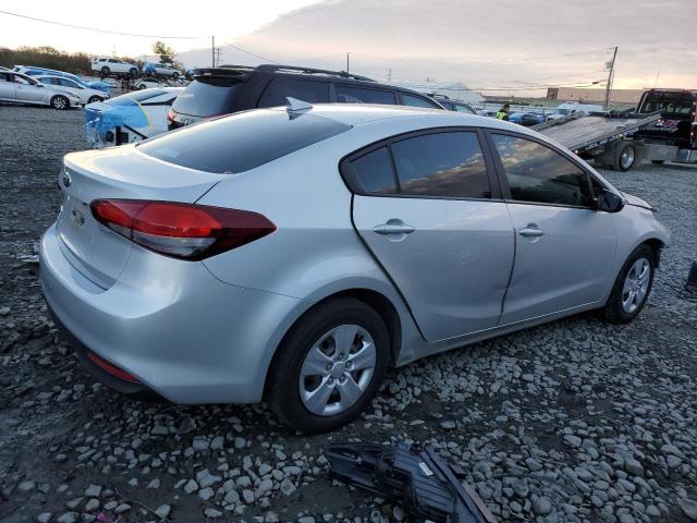 Photo 2 VIN: 3KPFL4A70JE247581 - KIA FORTE 