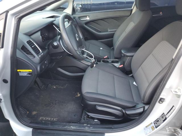 Photo 6 VIN: 3KPFL4A70JE247581 - KIA FORTE 