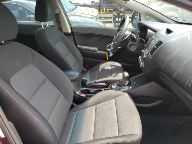 Photo 4 VIN: 3KPFL4A70JE254224 - KIA FORTE LX 