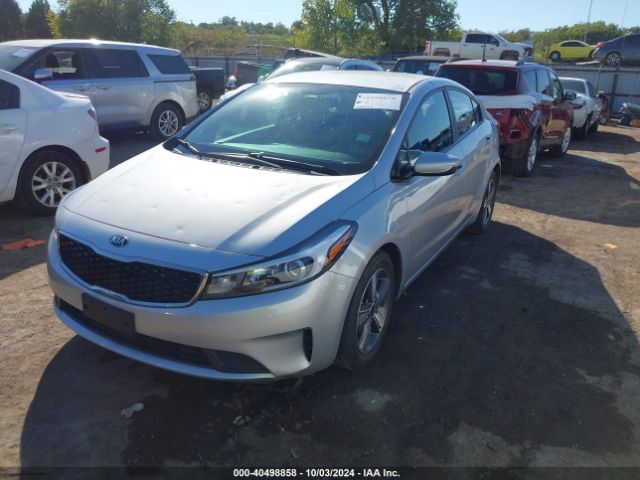 Photo 1 VIN: 3KPFL4A70JE255678 - KIA FORTE 