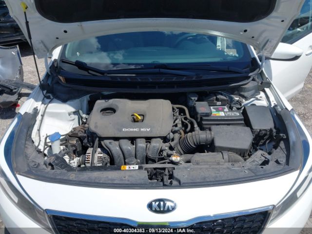 Photo 9 VIN: 3KPFL4A70JE257883 - KIA FORTE 