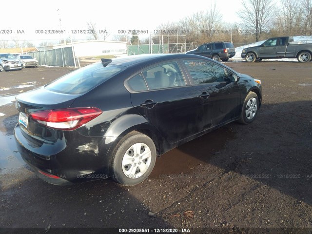 Photo 3 VIN: 3KPFL4A70JE263070 - KIA FORTE 