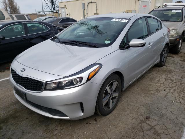 Photo 1 VIN: 3KPFL4A70JE269726 - KIA FORTE LX 