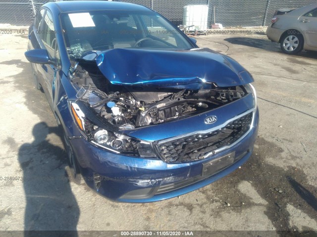 Photo 5 VIN: 3KPFL4A70JE273615 - KIA FORTE 