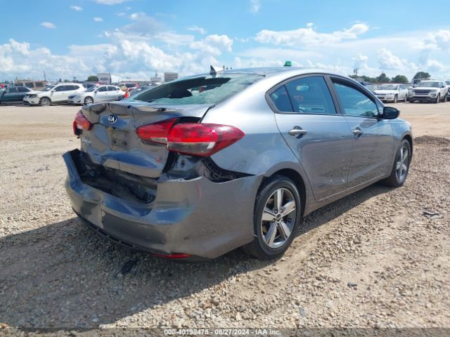 Photo 3 VIN: 3KPFL4A70JE284579 - KIA FORTE 