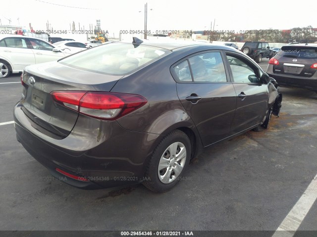 Photo 3 VIN: 3KPFL4A71HE067083 - KIA FORTE 