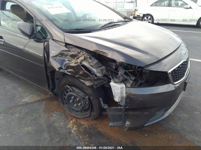 Photo 5 VIN: 3KPFL4A71HE067083 - KIA FORTE 