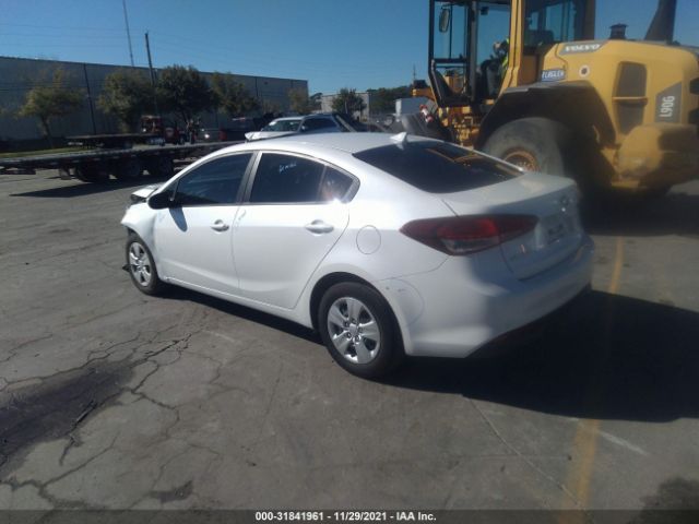 Photo 2 VIN: 3KPFL4A71HE086068 - KIA FORTE 