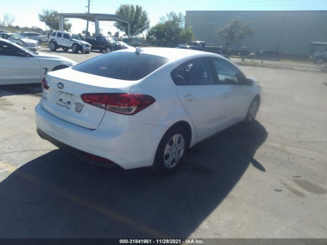 Photo 3 VIN: 3KPFL4A71HE086068 - KIA FORTE 