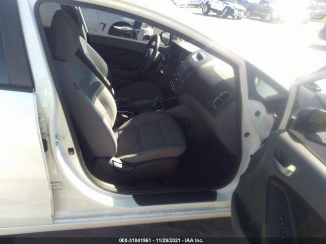 Photo 4 VIN: 3KPFL4A71HE086068 - KIA FORTE 