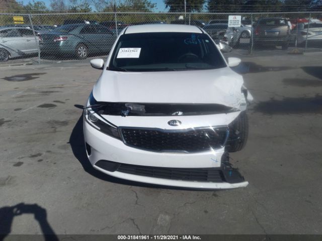 Photo 5 VIN: 3KPFL4A71HE086068 - KIA FORTE 