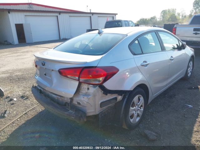 Photo 5 VIN: 3KPFL4A71HE118131 - KIA FORTE 