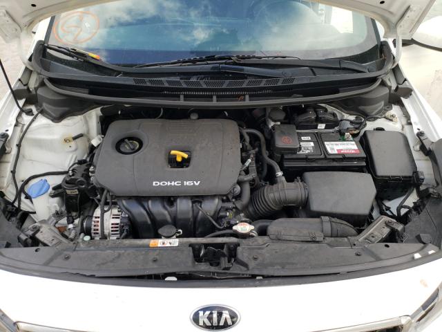 Photo 6 VIN: 3KPFL4A71HE119036 - KIA FORTE LX 