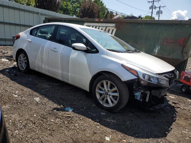 Photo 3 VIN: 3KPFL4A71HE120123 - KIA FORTE LX 