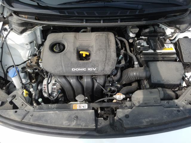 Photo 6 VIN: 3KPFL4A71HE147144 - KIA FORTE 