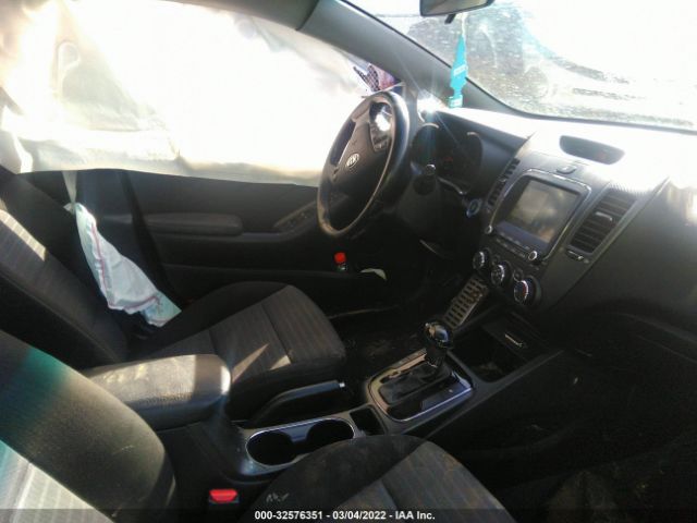 Photo 4 VIN: 3KPFL4A71HE153266 - KIA FORTE 