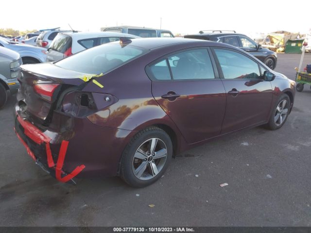 Photo 3 VIN: 3KPFL4A71JE171787 - KIA FORTE 