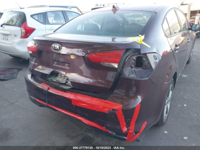 Photo 5 VIN: 3KPFL4A71JE171787 - KIA FORTE 