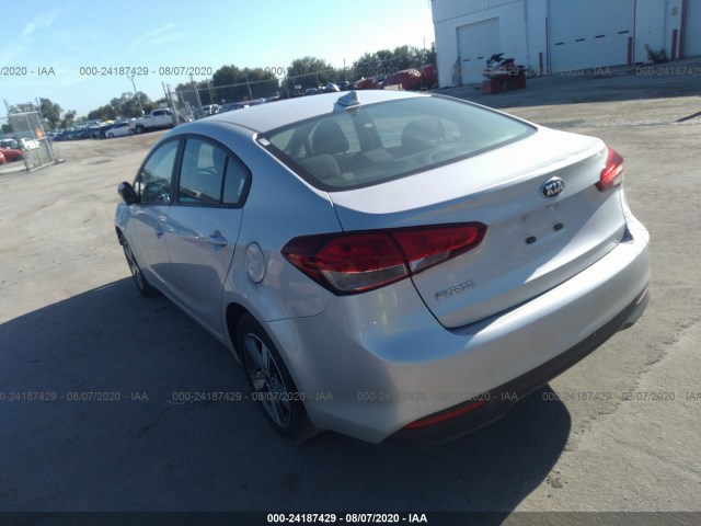 Photo 2 VIN: 3KPFL4A71JE172079 - KIA FORTE 