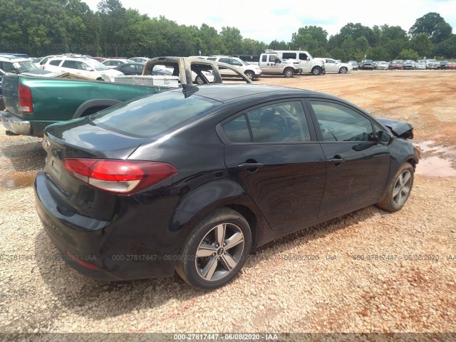 Photo 3 VIN: 3KPFL4A71JE173507 - KIA FORTE 