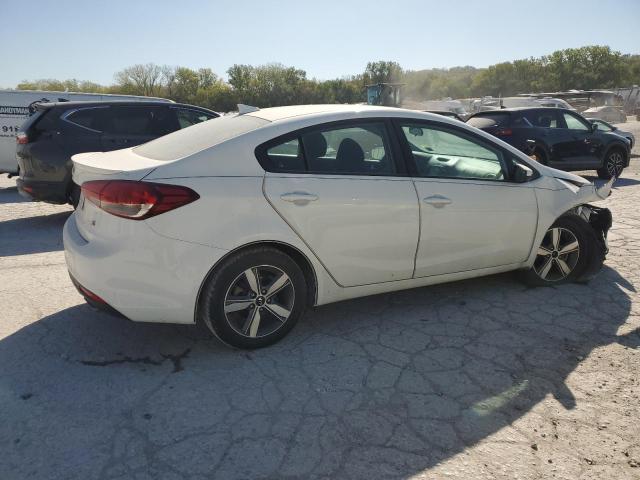 Photo 2 VIN: 3KPFL4A71JE173989 - KIA FORTE LX 