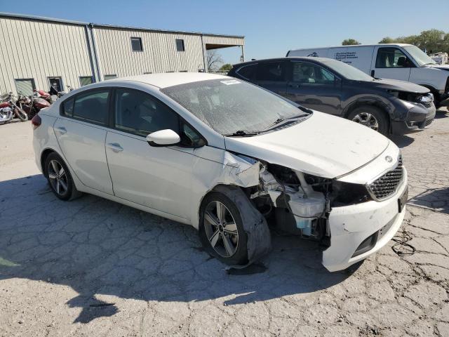 Photo 3 VIN: 3KPFL4A71JE173989 - KIA FORTE LX 