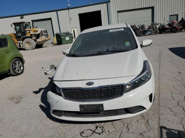 Photo 4 VIN: 3KPFL4A71JE173989 - KIA FORTE LX 