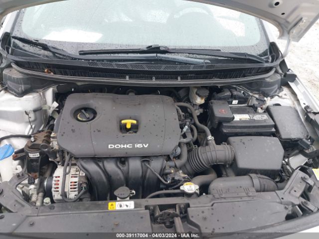 Photo 9 VIN: 3KPFL4A71JE178125 - KIA FORTE 