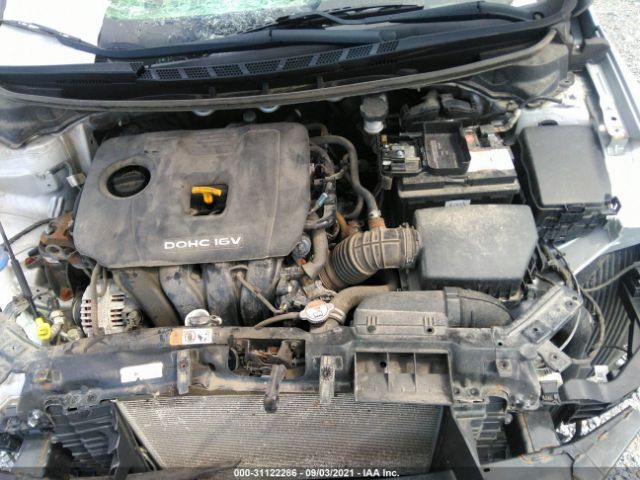 Photo 9 VIN: 3KPFL4A71JE190338 - KIA FORTE 